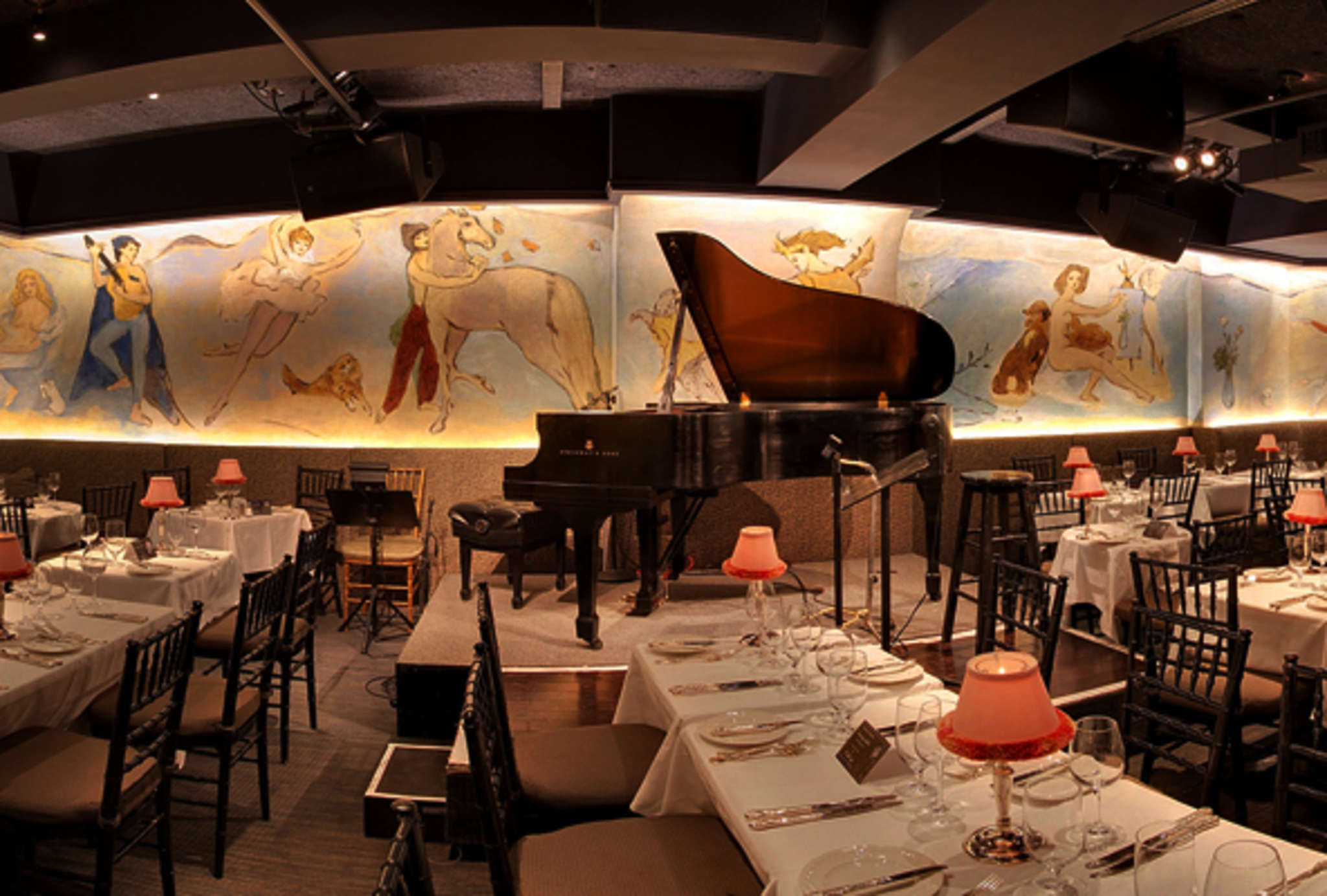 Cafe Carlyle and Bemelmans Bar – 2 Gorgeous Uptown Classics Worth the
