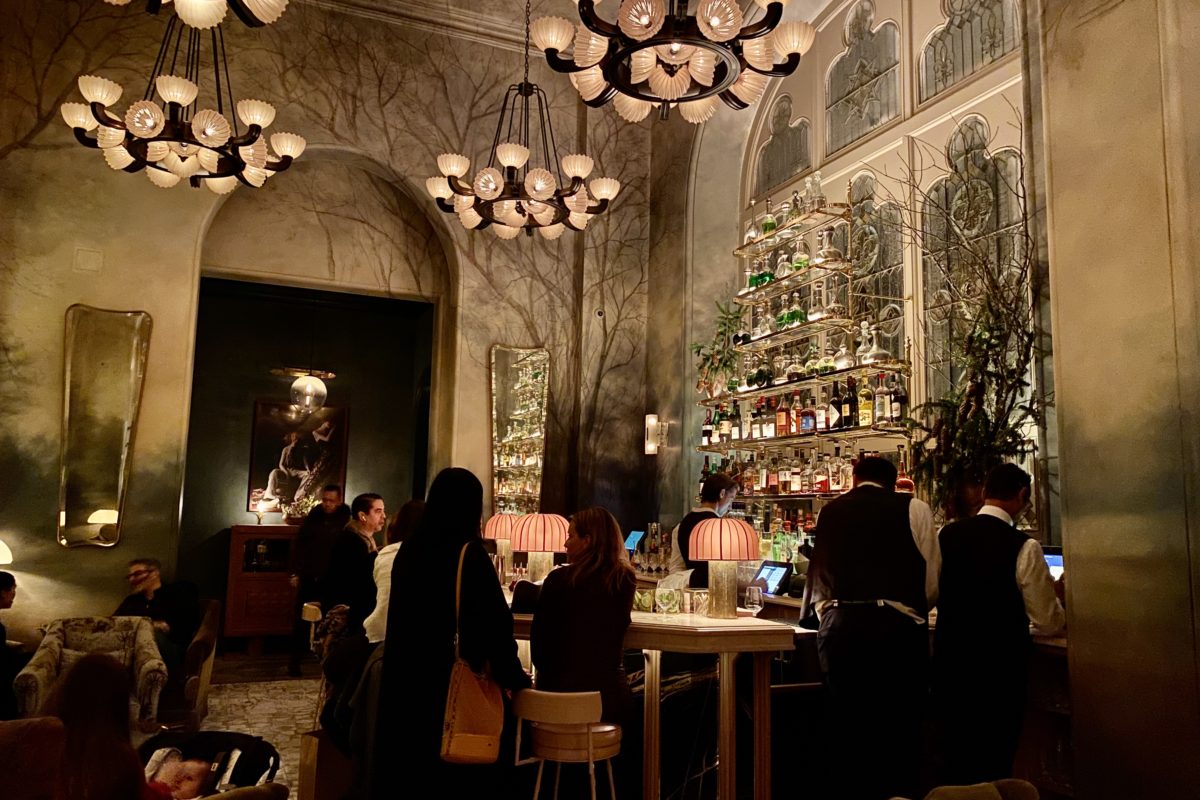 Veronika, NYC’s Newest Hot Spot, Is A Disappointing Beauty!